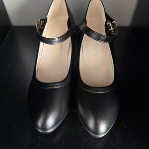 American Airlines Flight Attendant Cabin Crew Mary Jane Style Heels Size 5